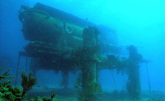 Aquarius Reef Base underwater lab loses funding, may be shut down.