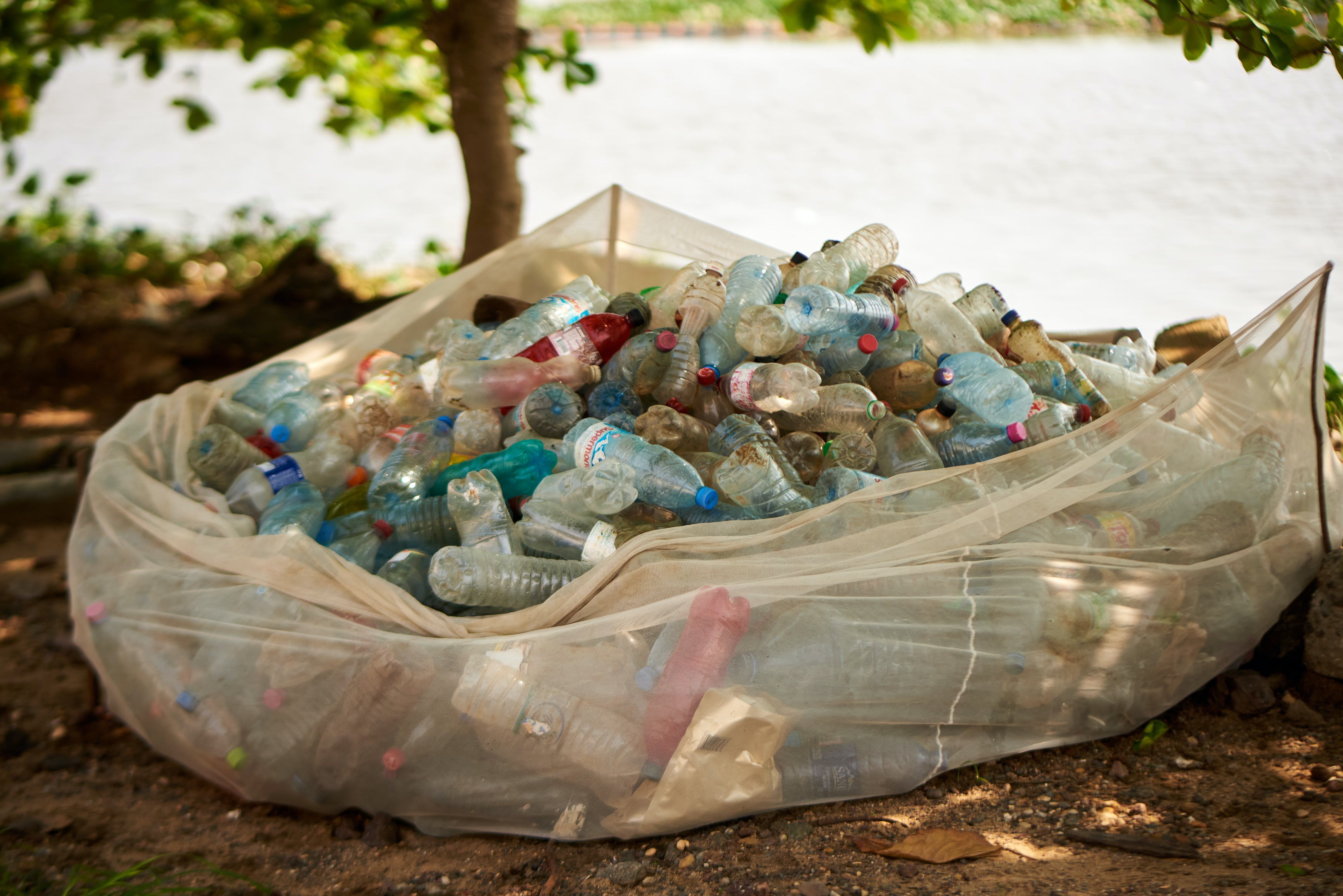 Gratis Fotos de stock gratuitas de basura, botellas de plástico, contaminación Foto de stock
